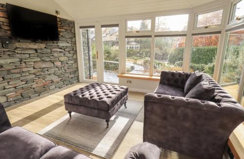 Windermere Casa | The Birches