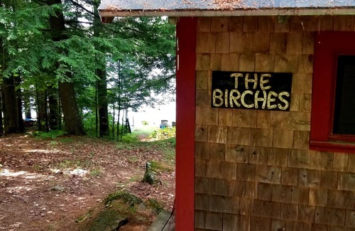 Mount Vernon Cabina | The Birches - Large 3 Bedroom Cottage on Torsey Lake, Mount Vernon ME
