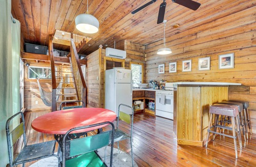 Folly Beach Cabaña | The Bird House Lush Bungalow, Steps From Ocean!