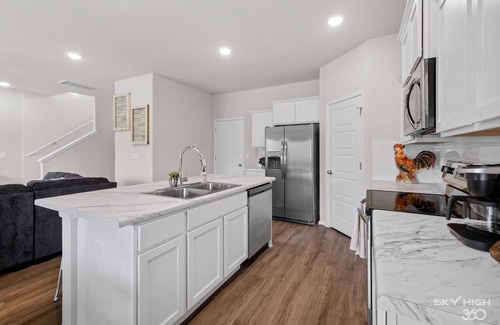 Fayetteville Casa | The Bird House - Private Hot Tub, 2 Miles to U of A, Baum & Fayetteville Square