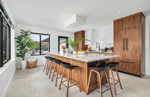 Lake Clarke Shores Casa | The Bird House - Lake Front in West Palm Beach!