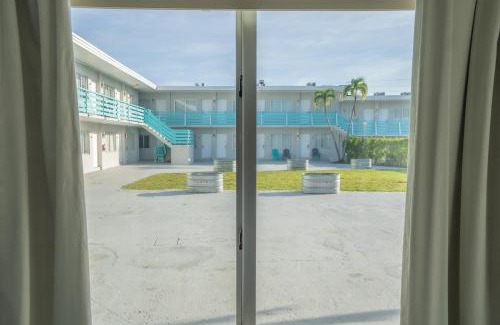 Northeast Miami Hotel | The Biscayne Hotel