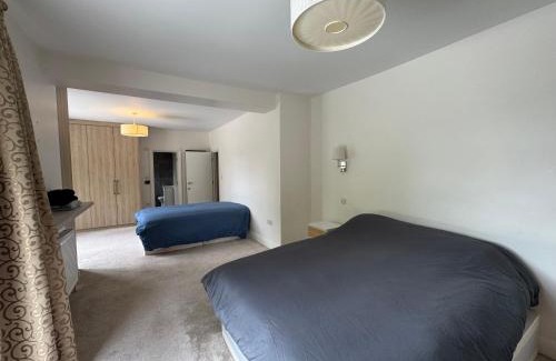 East Finchley Casa | The Bishop Retreat