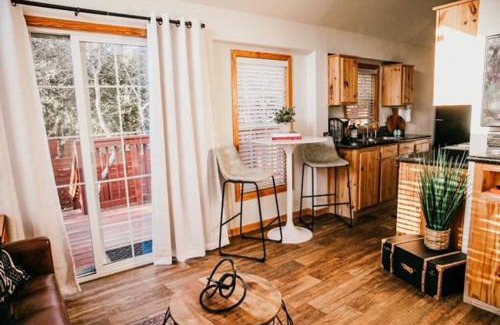Austin Casa | The Bison Cabin - The Cabins at Rim Rock