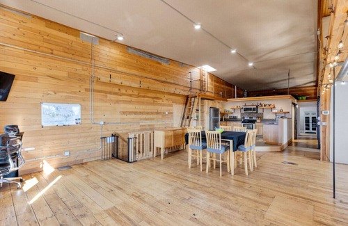 Hamilton Apartamento | The Bitterroot Loft On 1st Street