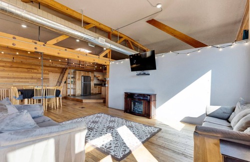 Hamilton Apartamento | The Bitterroot Loft On 1st Street