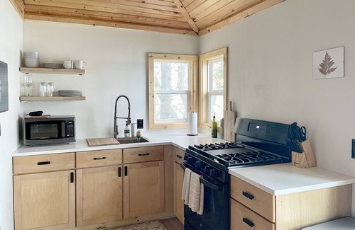 Montello Cabina | The BL Cottage - Lake Getaway with Panoramic Views, near Cascade Mountain