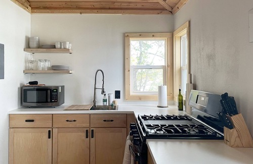 Montello Cabina | The BL Cottage - Lake Getaway with Panoramic Views, near Cascade Mountain