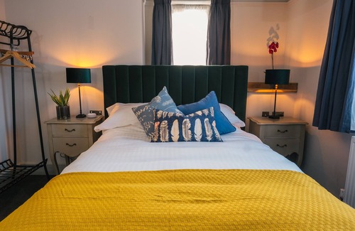 Headington Casa | The Black Boy