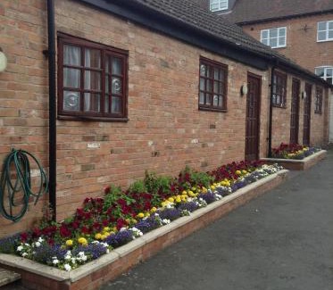 Warwick Hotel | The Black Horse Inn