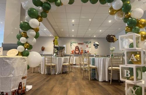 Lampeter Hotel | The Black Lion Royal Hotel