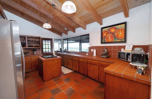 Temecula Cabina | The Black Mountain Cabin/Welcoming Temecula. Pet Friendly! Nature + Wine