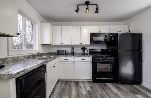 New Market Cabina | The BlackPearl Secluded Hot tub 1.5 hs from DC