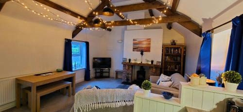 Andreas Casa | The Blacksmiths Cottage