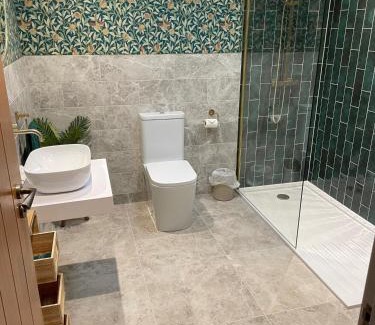 Wooler Casa | The Blacksmiths Shop hot tub cottage
