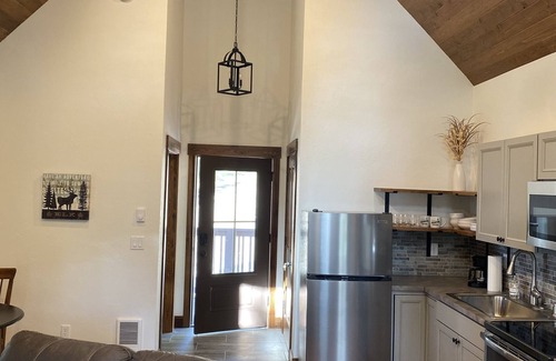 Lakeside Cabina | The Blacktail at Elk Ridge Village cabin 301E with views Flathead lake.