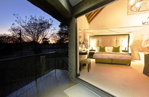Roodeplaat Hotel | The Blades