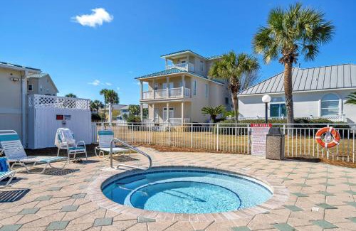 Miramar Beach Casa | The Blarney Stone 4BR Beach Cottage Pet Friendly Golf Cart Pools Private Beach!