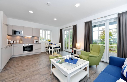 Ralswiek Apartamento | The Blaues Haus 1 vacation apartment in Ralswiek offers an ideal retreat for