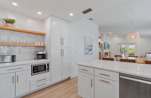 Arlington Park Casa | The Blessing House - Htd Pool & Spa, Close to Beaches