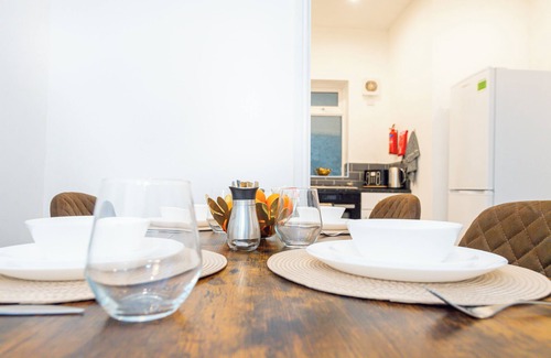 Liverpool Hotel | The Blossoms Liverpool City - Modern Studios and Apartments near Anfield