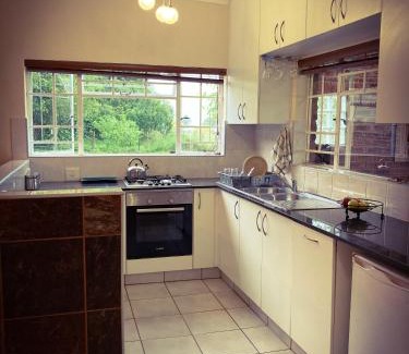 Merrivale Casa | The Blow-Inn Farmer, Sunrise Cottage