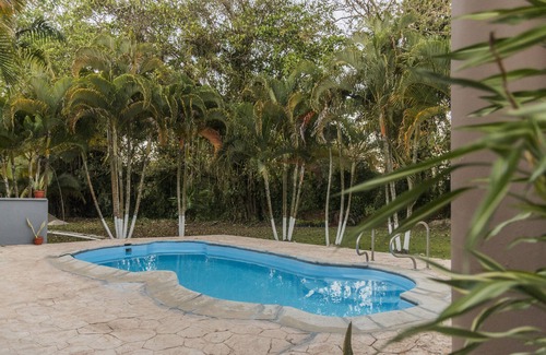 Puerto Cortes Casa | The Blue Coral 2-Luxury house 2mins from the beach