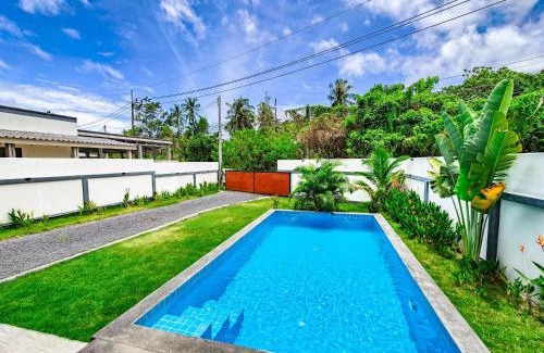 Na Thon Casa | The Blue House Lipa Noi