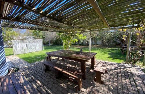 Stanford Casa | The Blue House