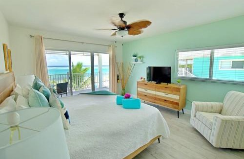 Colliers Bay Casa | The Blue Iguana at Cottages