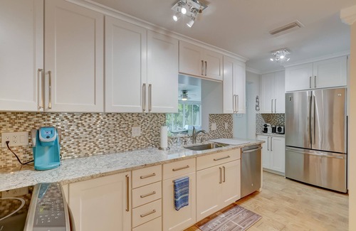 Oakland Park Casa | The Blue Key Cottage your own private Key!