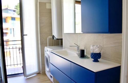 Como Apartamento | The Blue - lake/city view modern apt near villa Olmo