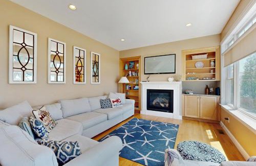 Biddeford Pool Casa | The Blue Lobster
