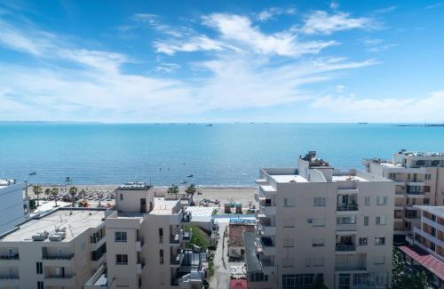 Shkembi i Kavajes Apartamento | The Blue Pearl Apartment