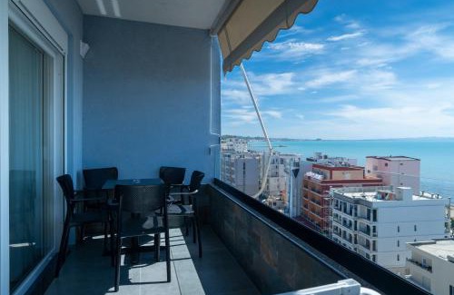 Shkembi i Kavajes Apartamento | The Blue Pearl Apartment