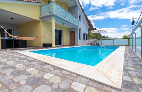 Prazeres Casa | The Blue Pearl-Villa Paul