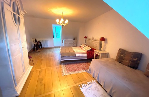 Accous Cama Y Desayuno | The Blue Sheep : 2 beautiful Bed and Breakfast of charm in the Aspe Valley