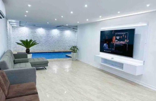 Cuevas Casa | The Blue Water House