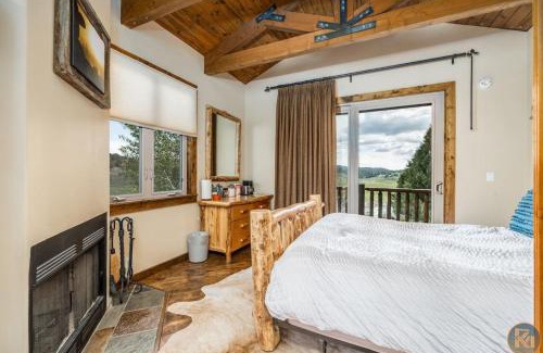 Alton Casa | The Bluebell Tiny Cabin at The Wildflower Near Zion and Bryce