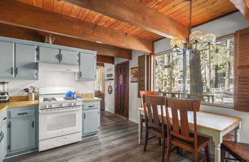 Peter Pan Cabina | The BlueBird Retreat + Jacuzzi +BBQ
