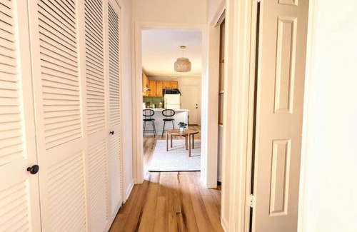 Wade Hampton Casa | The Bo-Home · Bohemian Tiny Home - Walk to Starbucks!