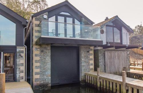 Windermere Casa | The Boat House at Louper Weir