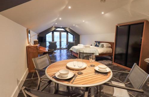 Windermere Casa | The Boat House at Louper Weir