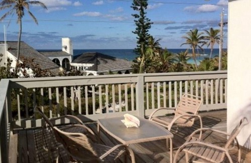 Governor's Harbour Casa | The Boat House by Eleuthera Vacation Rentals