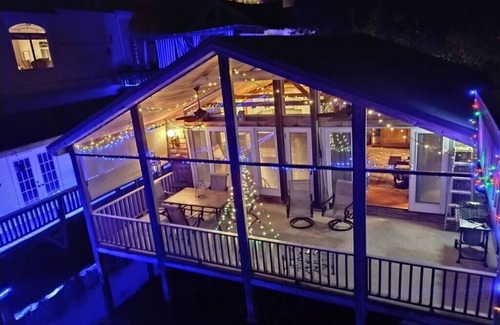 Mount Dora Cabina | The Boat House on Lake Dora - Waterfront & Downtown