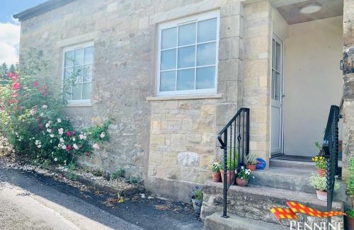 Slaggyford Apartamento | The Boat House, Spacious Village Apartment
