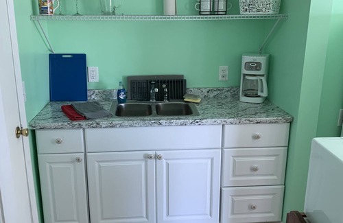 Willoughby Spit Casa | The Boat House - Water Front, WiFi, Pet Friendly by RedAwning