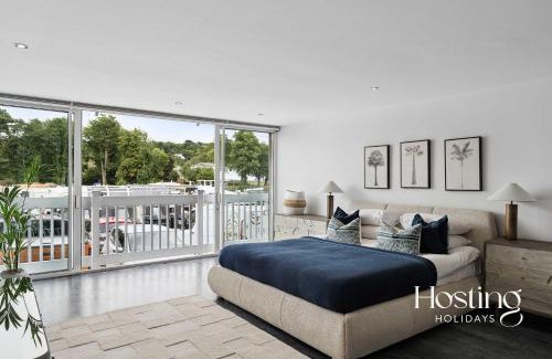 Henley Casa | The Boathouse - Unique Riverside Living in Henley