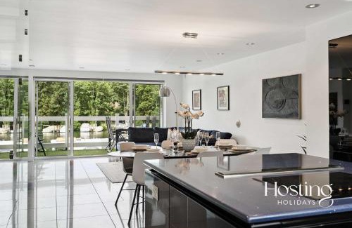 Henley Casa | The Boathouse - Unique Riverside Living in Henley