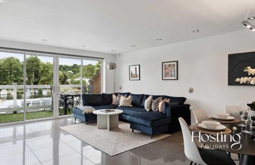 Henley Casa | The Boathouse - Unique Riverside Living in Henley